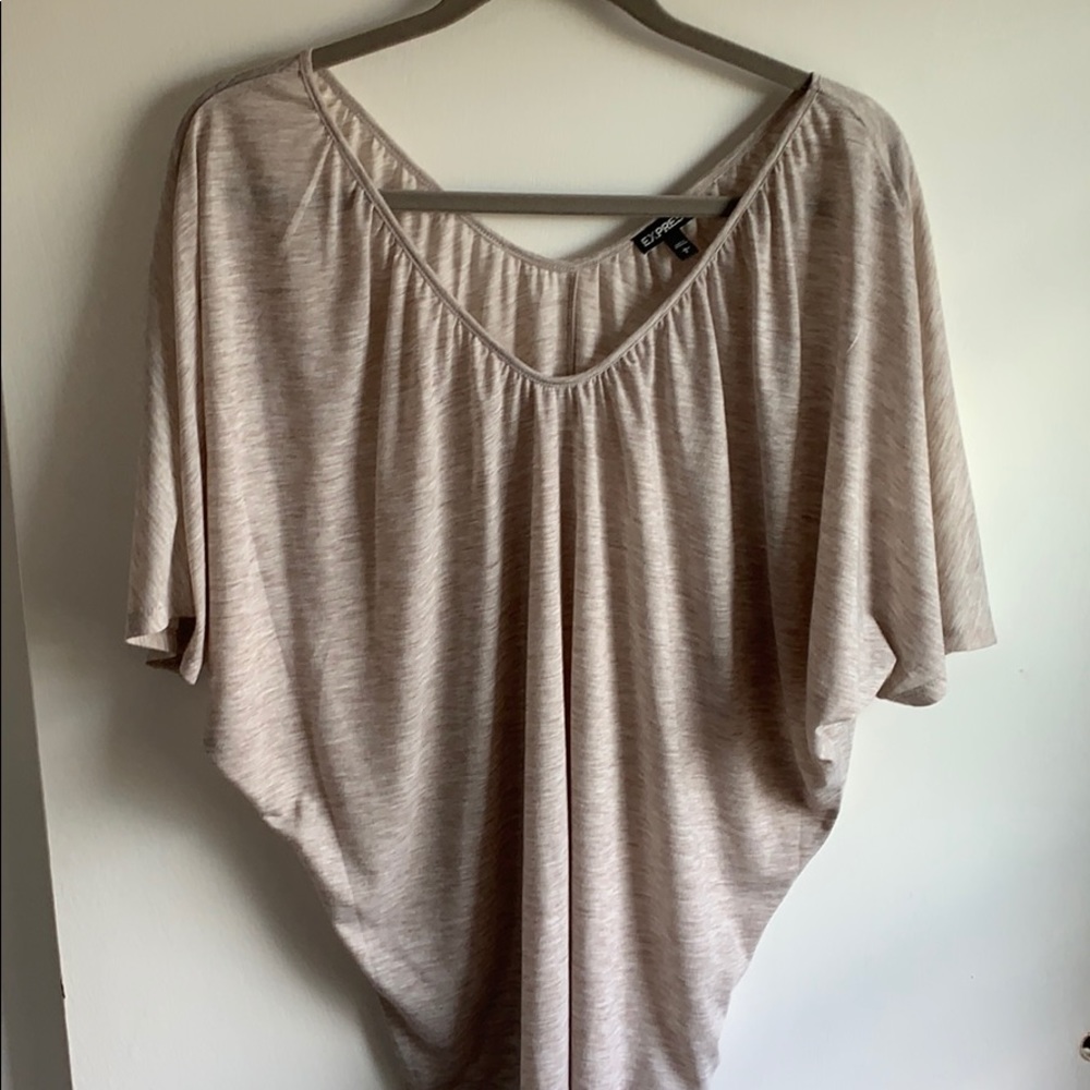 Express 3/4 Sleeve Top